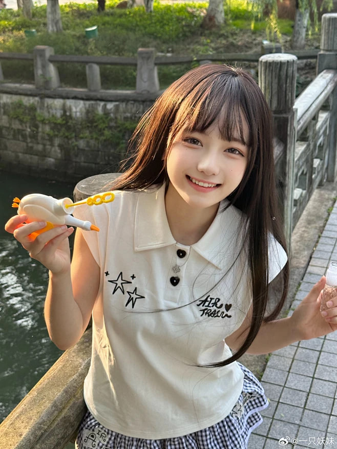 黑市里的白手套